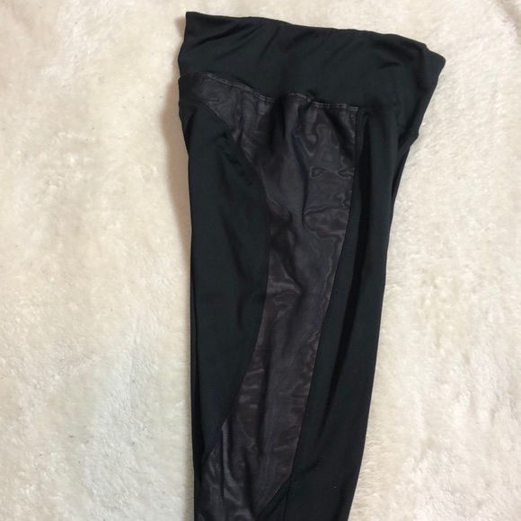 BCBGMAXAZRIA leggings - Picture 5 of 8